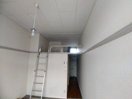 中はこのようになっています