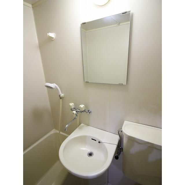 八王子市椚田町の賃貸マンションの洗面所