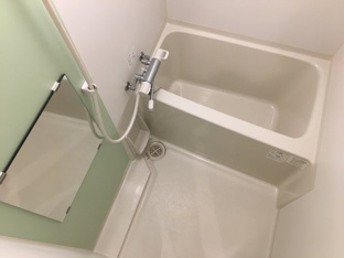 日々の疲れを癒すお風呂付です