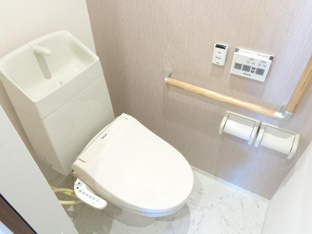 シャワー付トイレ