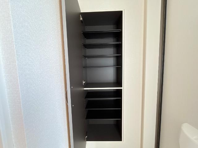 シューズボックス