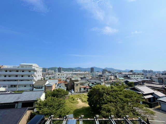 ポレスター越前町の展望|５階からの眺望です。空室のためいつでも内覧可能です。お気軽にお問い合わせください。