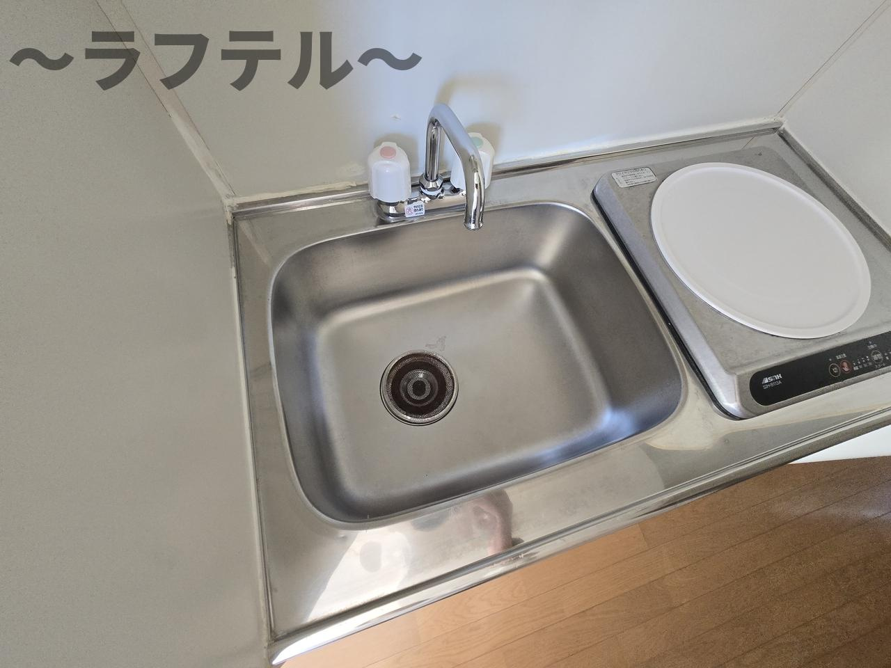 コンパクトなキッチンで掃除もラクラク