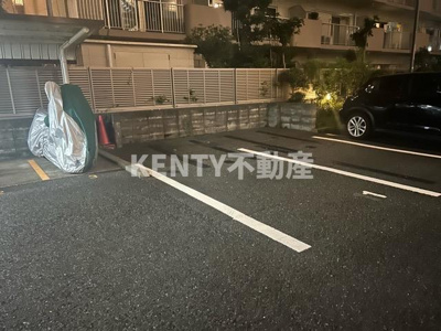 【駐車場】 | コンフォリア東品川 | 駐車場に車を止められます