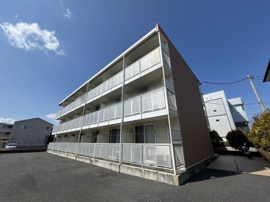 落ち着いた雰囲気の外観です