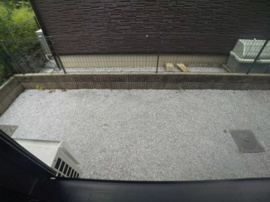 １F　バルコニー