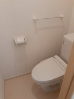 コンパクトで使いやすいトイレです