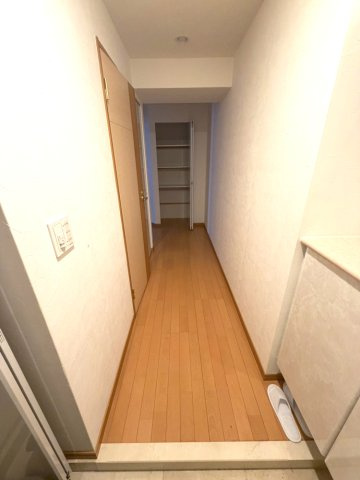 KiLaLa住吉の玄関|収納もある玄関です