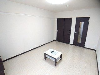 ゆったり過ごせるリビングです