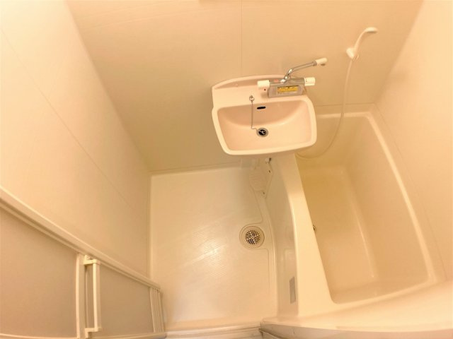 コンパクトで使いやすいお風呂です