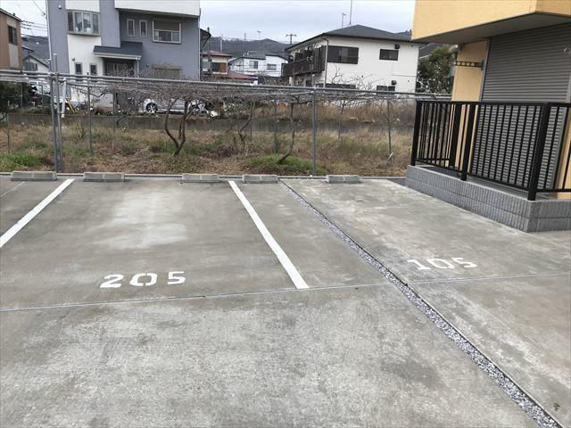 駐車場に車を止められます