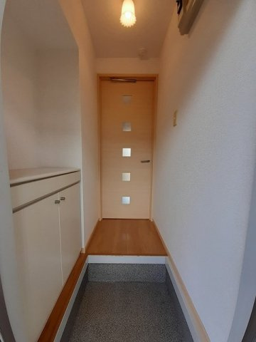 落ち着いた玄関です