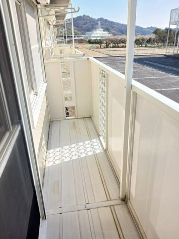 陽当たり良好なバルコニーです
