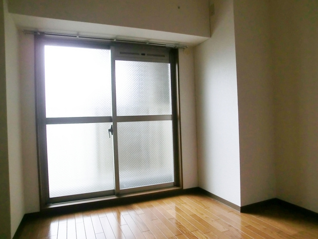 クレスト王子Ⅰの寝室|お部屋はフローリングになっております！