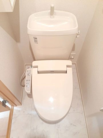 シンプルで使いやすいトイレです