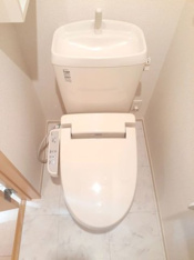 シンプルで使いやすいトイレです