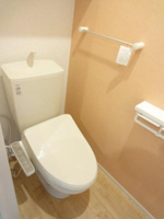 清潔感のあるトイレです