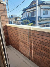 お洗濯にも便利なバルコニー付き