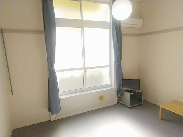 こちらのリビングで趣味の時間をお楽しみください