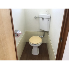 清潔感のあるトイレです