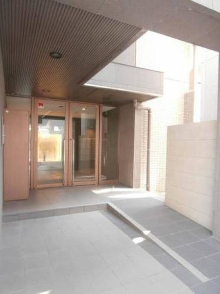 名古屋市西区幅下２丁目の賃貸マンションのエントランス
