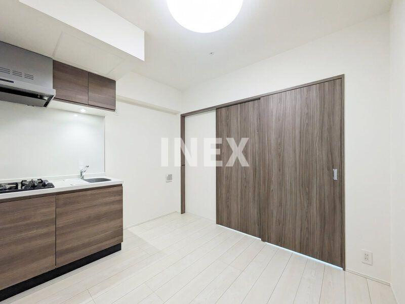 横浜市南区日枝町４丁目の賃貸マンションの居間・リビング