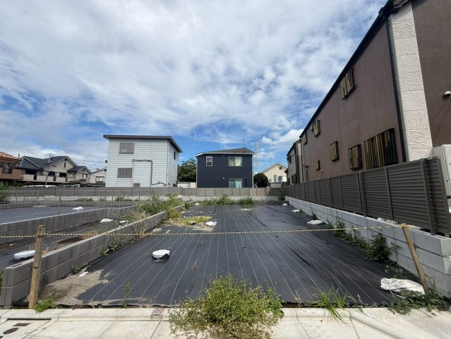 世田谷区給田5丁目　新築戸建　全3棟の外観|2026.08.06撮影

現地ご見学希望・資料請求などお気軽にお問い合わせ下さい！
03-5990-5201