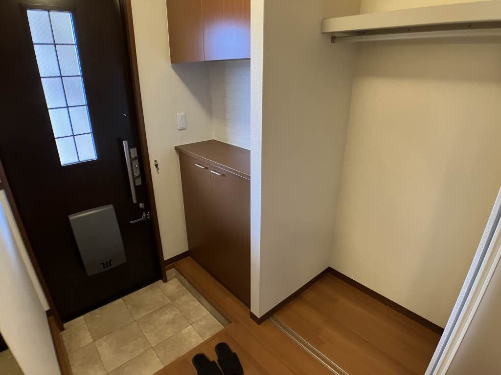 ヴィラ タンネ ＴＡＫＡＯＫＡの玄関