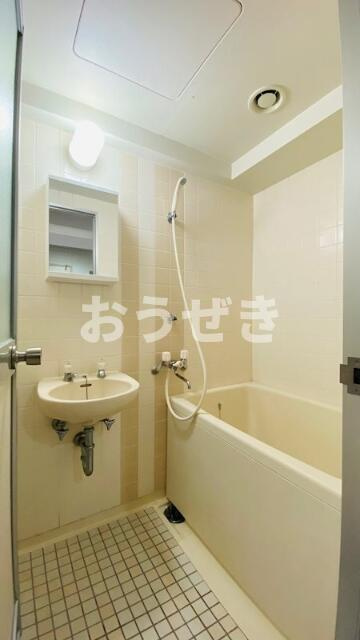 ペガサスマンション白楽の浴室