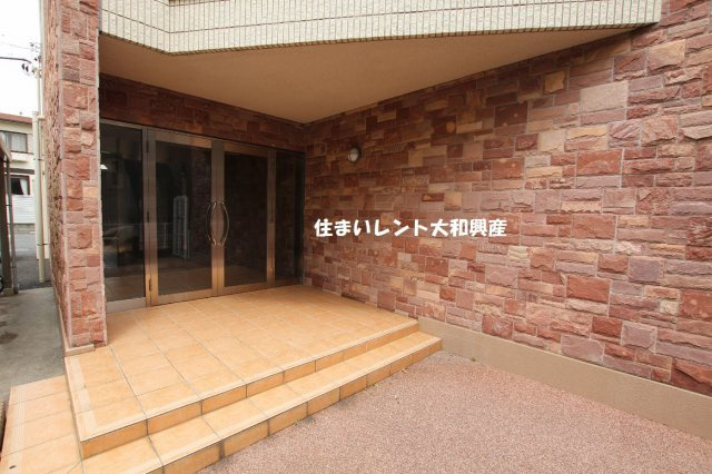 エスポワールつきみ野のエントランス