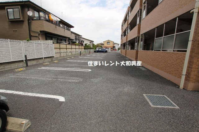 エスポワールつきみ野の駐車場
