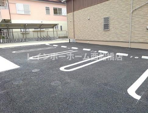 アメニティー　Ⅱの駐車場