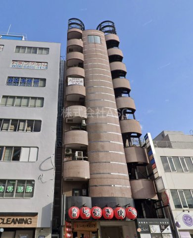 天神橋サンプラザビルの外観