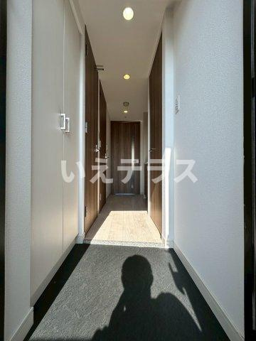 プレサンスKOBEティアラの玄関
