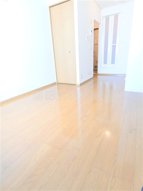 ジュネス山王の居間・リビング