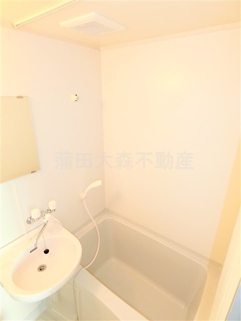 ジュネス山王の浴室