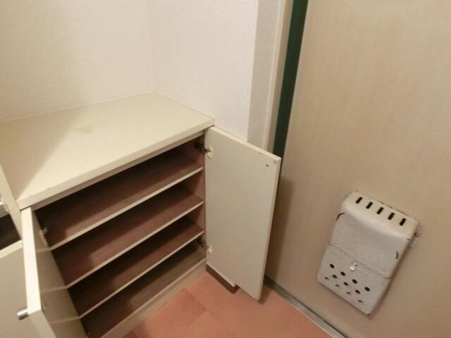 スカイコート田端の玄関
