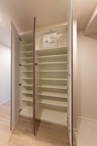 プラウドフラット品川大井町の収納|収納があります