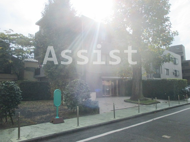 レジデンスシャルマン林試の森の外観
