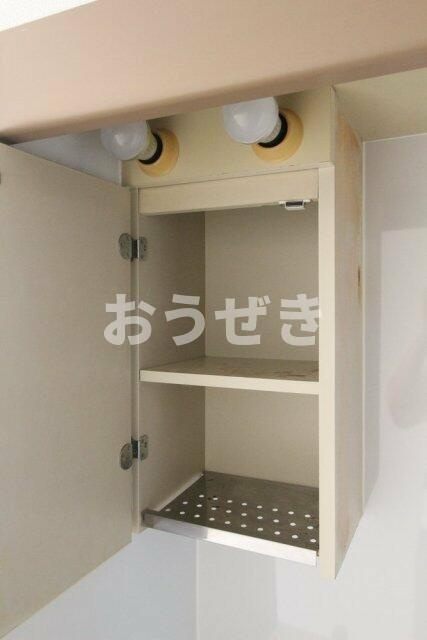 メイツ伊勢佐木長者町の収納