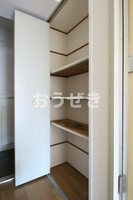 メイツ伊勢佐木長者町の収納