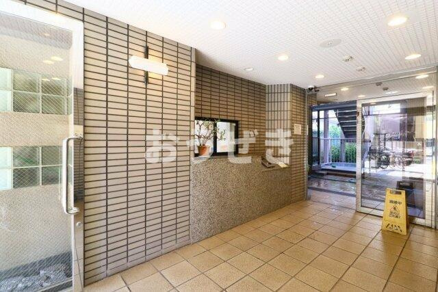 メイツ伊勢佐木長者町のロビー