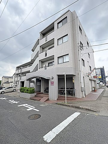 ユニーブル薬師山の外観