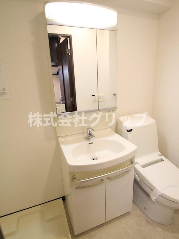 グリフィン横浜・桜木町駅前の独立洗面台