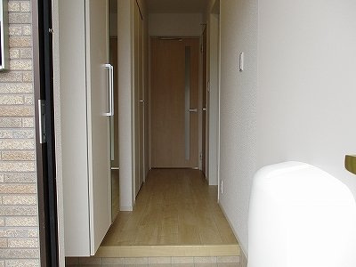 【玄関】 | クローバー下平川Ⅲ