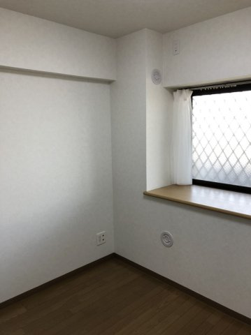 マイルドタウン山手西壱番館の洋室