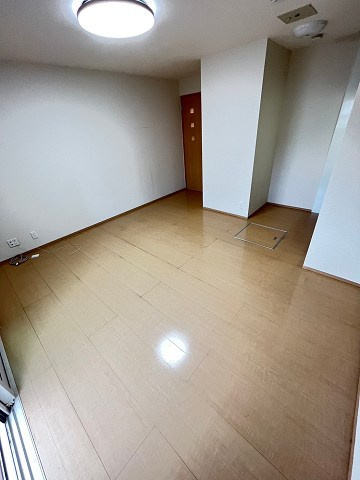 クレスト西宮東の居間・リビング