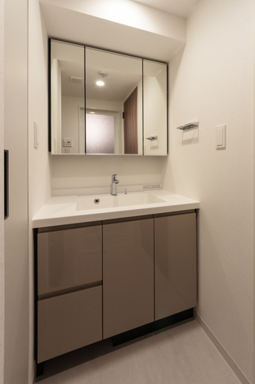 【洗面所】 | パークアクシス品川シーサイド | ※写真は同タイプ住戸です。