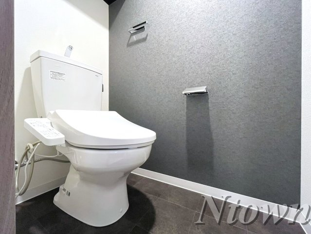 【トイレ】 | S-RESIDENCE高岳clarity | 落ち着いたトイレです