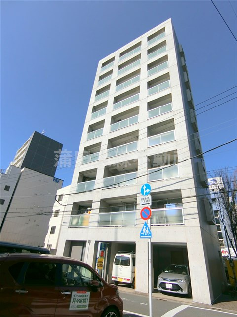 Vetloヴェトロの外観|2004年3月築　RC鉄筋コンクリート造地上9階建て総戸数25戸
東京都大田区南蒲田2丁目　京浜急行本線京急蒲田駅と空港線糀谷駅、JR蒲田駅も徒歩圏内